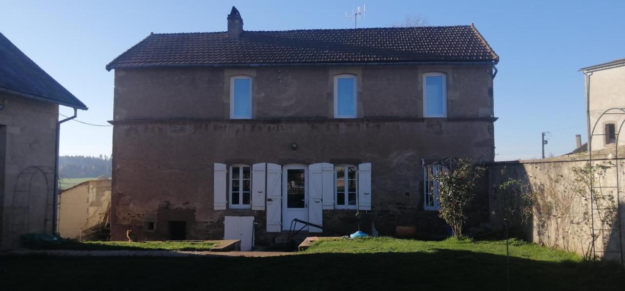 Les Chambres De La Tribu Curgy Exteriör bild